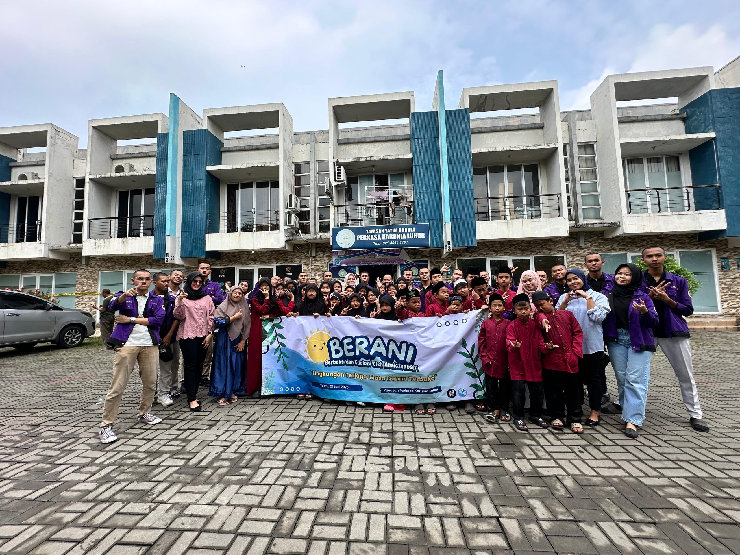 BERBAKTI DAN EDUKASI OLEH ANAK INDUSTRI (BERANI) 2025:           Lingkungan Terjaga Masa Depan Terbuka